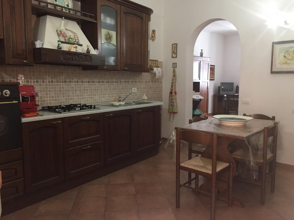Ferienwohnung Casa Di Emanuela Spello Zimmer foto